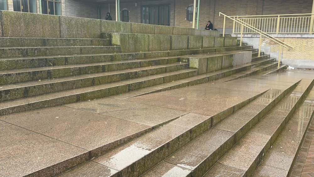 Thumbnail helling-door-trap-1-schouw-Amstelstation-24-04-24.JPG