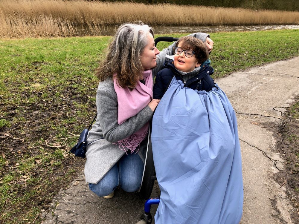 Dessie Lividikou met zoon sam 2023.jpg